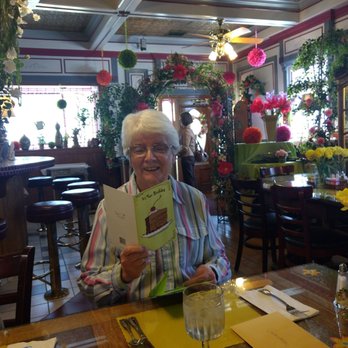 Granlund's Restaurant - Great time for grandma's bday - New American Near Me - Yucaipa, California