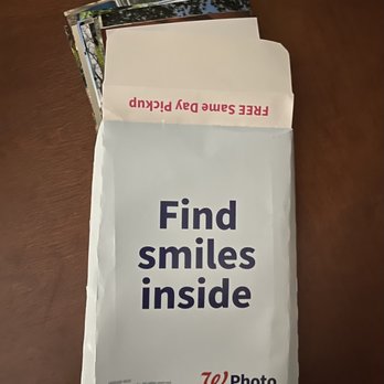 Walgreens - Yes you can - find smiles inside! I always have a great experience ordering photo prints from Walgreens on my phone app. - Drugstores Near Me - Dallas, Texas Walgreens - Yes you can - find smiles inside! I always have a great experience ordering photo prints from Walgreens on my phone app. - Drugstores Near Me - Dallas, Texas