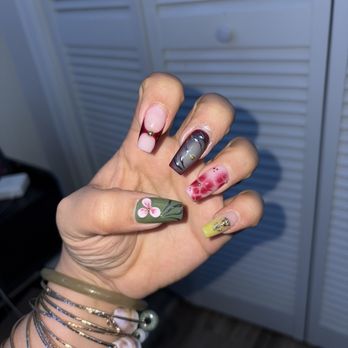 Professionail - Nail Salons Near Me - Lihue, Hawaii