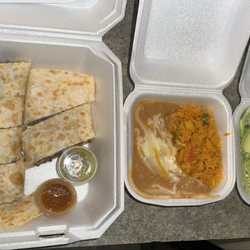 Supermercado La Esmeralda - Rice & beans, asada quesadilla, side of avocado and lettuce