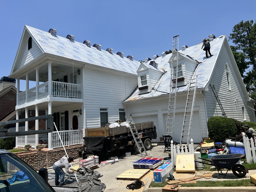 Slide of Alberto Parra - High Quality Roofing