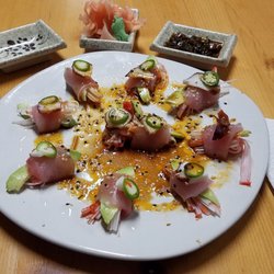 Maguro Sushi - Currican Sashimi!
