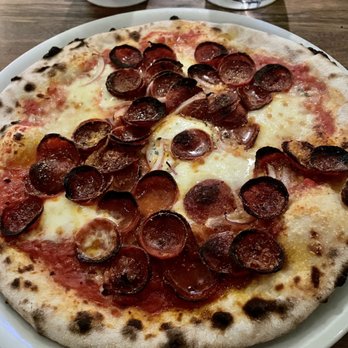Farmshop - Ezzo Pepperoni di napoli tomato, double 8 dairy mozzarella, red onions, parmesan & oregano - Breakfast & Brunch Near Me - Larkspur, California Farmshop - Ezzo Pepperoni di napoli tomato, double 8 dairy mozzarella, red onions, parmesan & oregano - Breakfast & Brunch Near Me - Larkspur, California