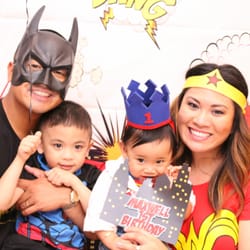 Charming Moments Entertainment - Beautiful and quality photos, props and prints just like this family ;)