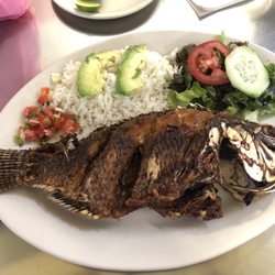 La Perla Escondida - Cook to order tilapia.