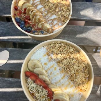 Loveshack Juicery - Acai Bowl (Top) and Green Bowl (Bottom) - Coffee & Tea Near Me - Ogunquit, Maine