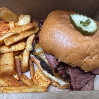 La Carniceria Wagyu - Smoked Wagyu Pastrami Burger - Meat Shops Near Me - Costa Mesa, California