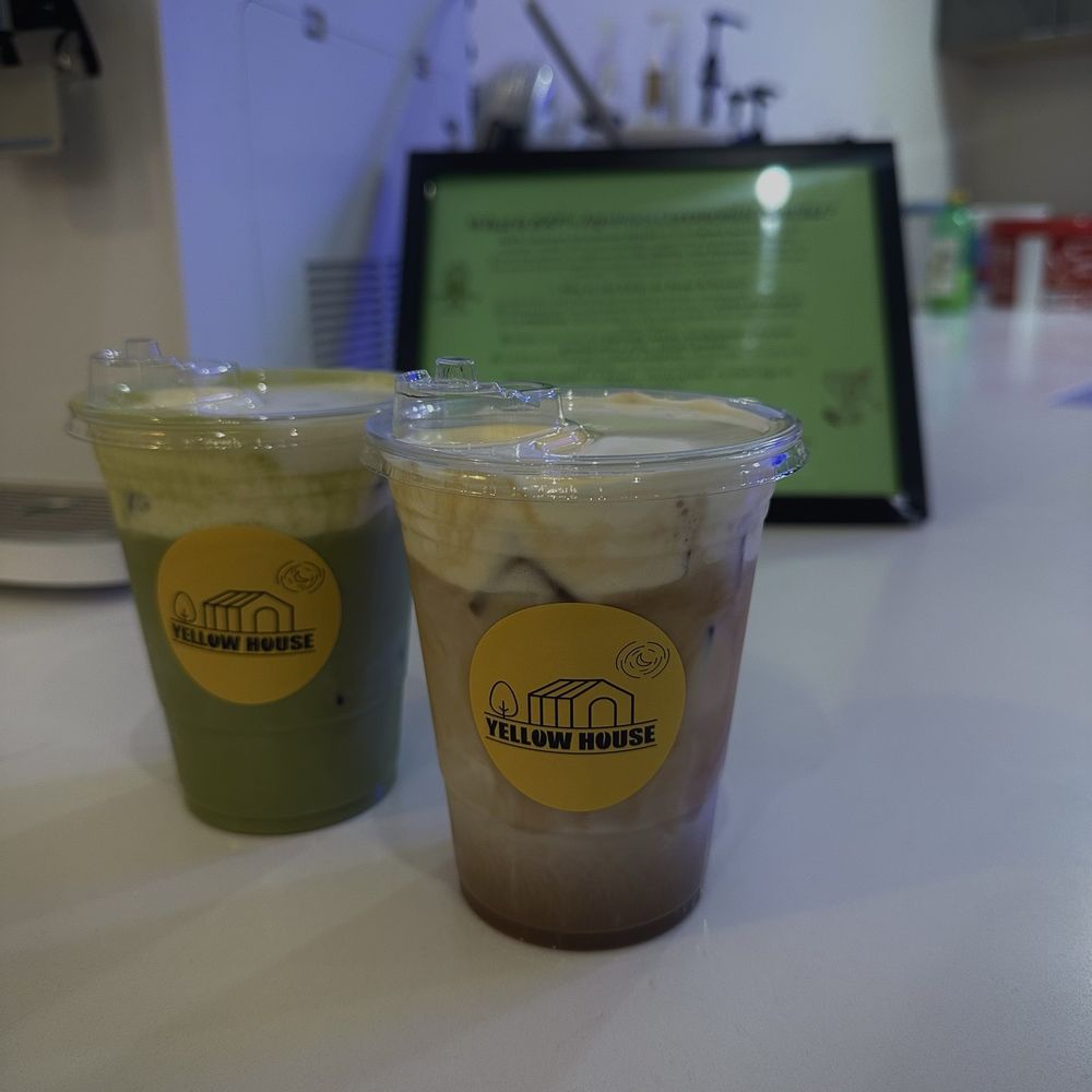 Yellow House Cafe - Matcha Sea Salt Cream Matcha Vanilla Salt Cream Latte - Cafes Near Me - Northridge, California Yellow House Cafe - Matcha Sea Salt Cream Matcha Vanilla Salt Cream Latte - Cafes Near Me - Northridge, California