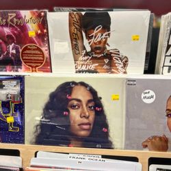 Lunchbox Records - @rondaexplores