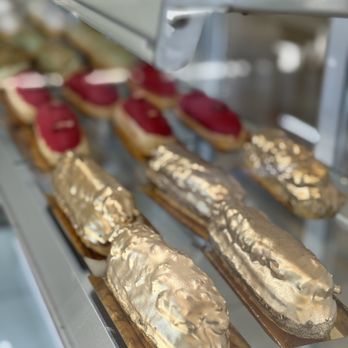 World Traveler Coffee Roasters - Eclairs - Coffee Roasteries Near Me - Davis, California World Traveler Coffee Roasters - Eclairs - Coffee Roasteries Near Me - Davis, California