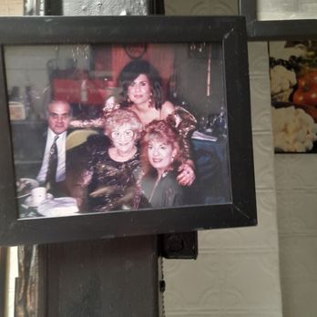 Totonno's - Family pix - Pizza Near Me - Brooklyn, New York