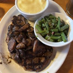 12 Oz ribeye, macaroni and cheese with green beans 12 Oz ribeye, macaroni and cheese with green beans