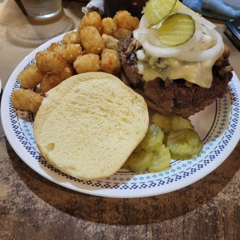 Wolf's Den - Mushroom Swiss cheese burger - Restaurants Near Me - Stanton, Nebraska