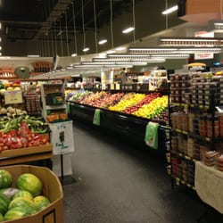 King Kullen - Nice produce section