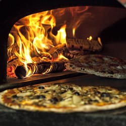 Yummy - Pizza cotta nel forno a legna