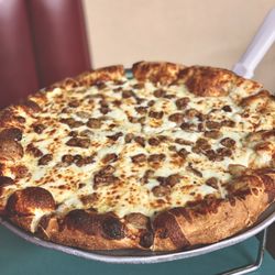 Giavanni's Pizza - XL Sausage on white sauce.