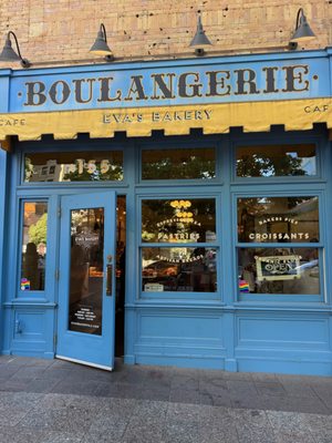 Eva's Bakery by null