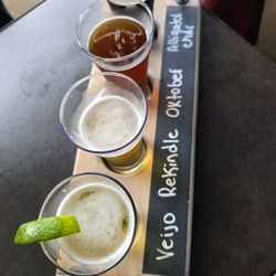 Engine 14 Brewery - Flight