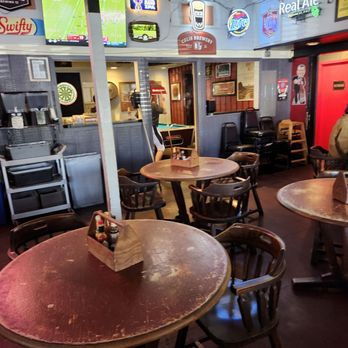 Billy's on Burnet - Tables - American Near Me - Austin, Texas