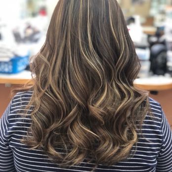 Suncoast Hair Salon - Best Hair Salon highly recommended look for Jacky or Raise I don't know if i spell her name right but they really do wonders to your hair - Hair Salons Near Me - Kent, Washington
