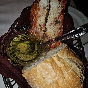 Anthony's Runway 84 - Complimentary Bread - Italian Near Me - Fort Lauderdale, Florida