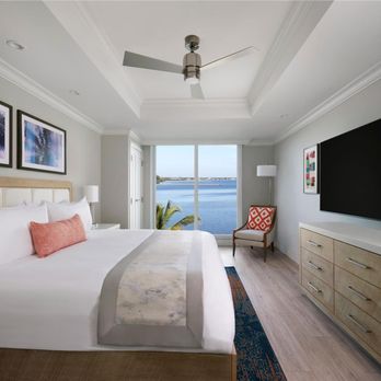 Sunseeker Resort Florida Gulf Coast, Curio Collection by Hilton - Guest room - Resorts Near Me - Charlotte Harbor, Florida Sunseeker Resort Florida Gulf Coast, Curio Collection by Hilton - Guest room - Resorts Near Me - Charlotte Harbor, Florida