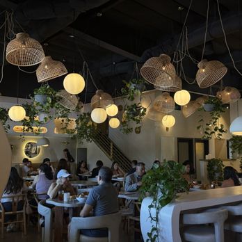 Luna Bistro Cafe - Inside - New American Near Me - Long Beach, California