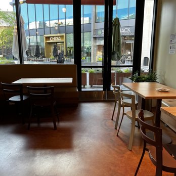Pizza alla Pala - Seating area - Sandwiches Near Me - Santa Clara, California Pizza alla Pala - Seating area - Sandwiches Near Me - Santa Clara, California