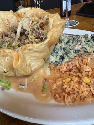 Washington Square Bar & Grill by null