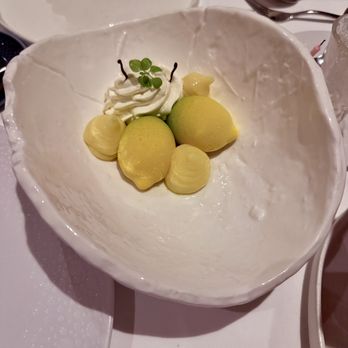 Michael Mina - The Lemon - Amazing - New American Near Me - Las Vegas, Nevada