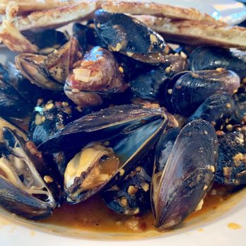 Big Daddy's Bar & Grill - Steamed Mussels - Bars Near Me - Old Orchard Beach, Maine Big Daddy's Bar & Grill - Steamed Mussels - Bars Near Me - Old Orchard Beach, Maine