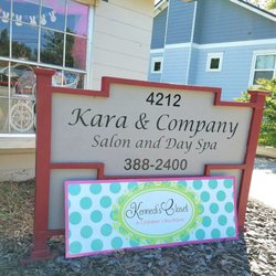 Kennedi's Closet - Sign at new location - 4212 Beverly Avenue