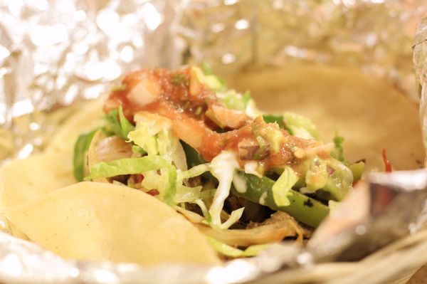 Tres Hermanos by null