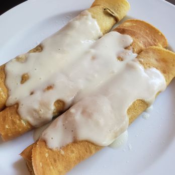 Rialto Cafe - Savory mushroom and spinach crepe with bechamel sauce - Breakfast & Brunch Near Me - Fullerton, California