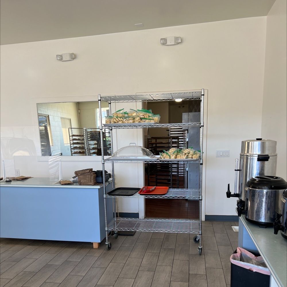 Diana’s Bakery Logo