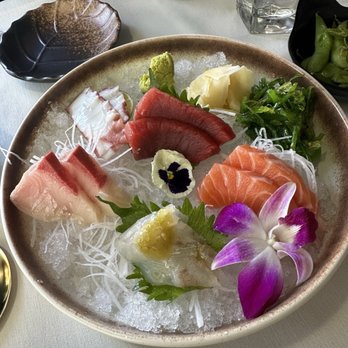 Kyushu Sushi - Lunch special Sashimi mix, comes with salad, rice, and miso soup - Sushi Bars Near Me - Pasadena, California
