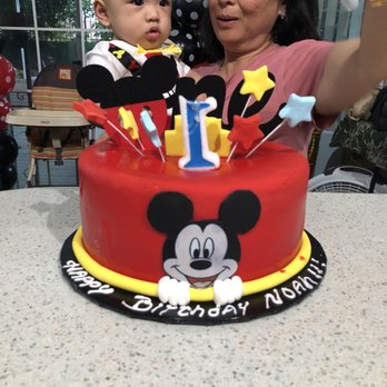 Bake My Day - Mickey Mouse cake - Cupcakes Near Me - Rancho Cucamonga, California Bake My Day - Mickey Mouse cake - Cupcakes Near Me - Rancho Cucamonga, California