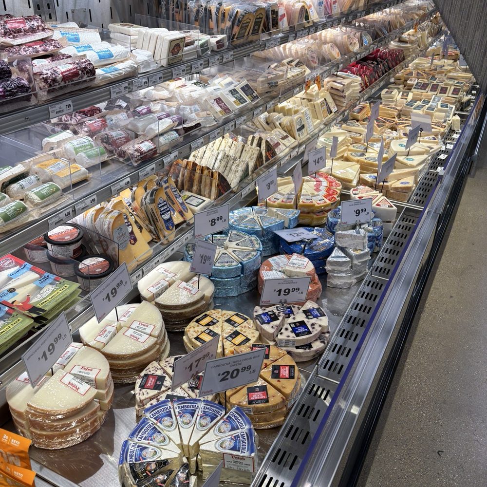 Pete's Market - Cheese Section - Grocery Near Me - Bridgeview, Illinois Pete's Market - Cheese Section - Grocery Near Me - Bridgeview, Illinois