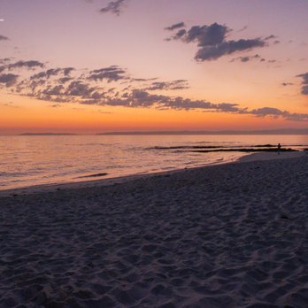 Hyams Beach - Stunning sunrise - Beaches Near Me - Hyams Beach, NSW