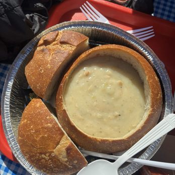 Barbara's Fishtrap - Fresh Made Clam Chowder - Seafood Near Me - Half Moon Bay, California Barbara's Fishtrap - Fresh Made Clam Chowder - Seafood Near Me - Half Moon Bay, California