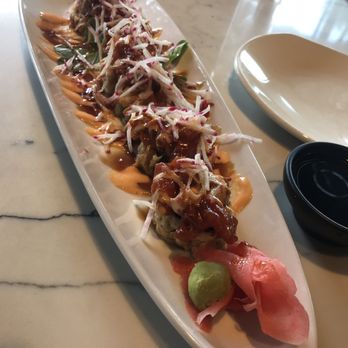 Moxies - Ahi Spicy Tuna Roll - Cocktail Bars Near Me - Houston, Texas Moxies - Ahi Spicy Tuna Roll - Cocktail Bars Near Me - Houston, Texas