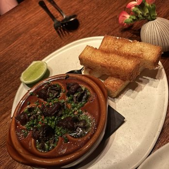 Wayan - Escargot - Indonesian Near Me - New York, New York