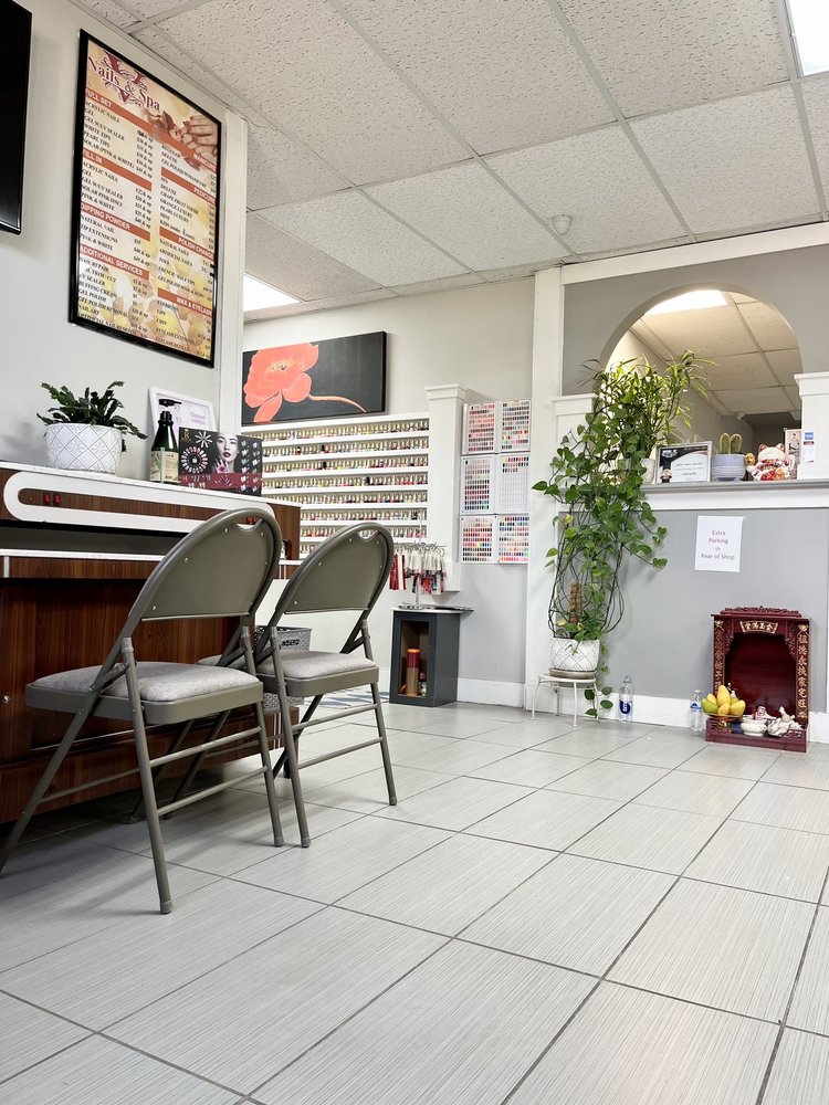 V NAILS & SPA Updated May 2024 15 Photos 1926 Hwy 45 N, Columbus, Mississippi Nail