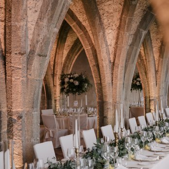 Ravello Events - reception inside the Villa Cimbrone crypts - Ravello, SA Ravello Events - reception inside the Villa Cimbrone crypts - Ravello, SA