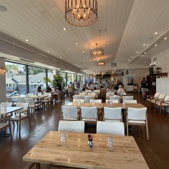 Pilot House Restaurant - Upstairs dining room - Seafood Near Me - Kennebunk, Maine