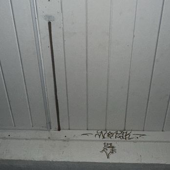 Omeo Suites Big Bear - tagging on ceiling - Hotels Near Me - Big Bear Lake, California Omeo Suites Big Bear - tagging on ceiling - Hotels Near Me - Big Bear Lake, California