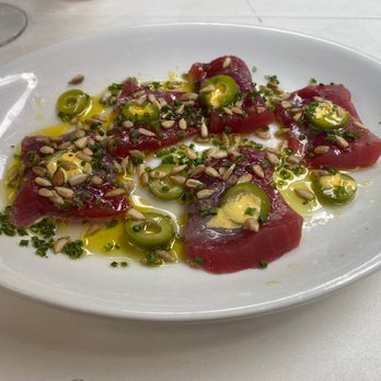 Neptune Oyster - Seafood Near Me - Boston, Massachusetts
