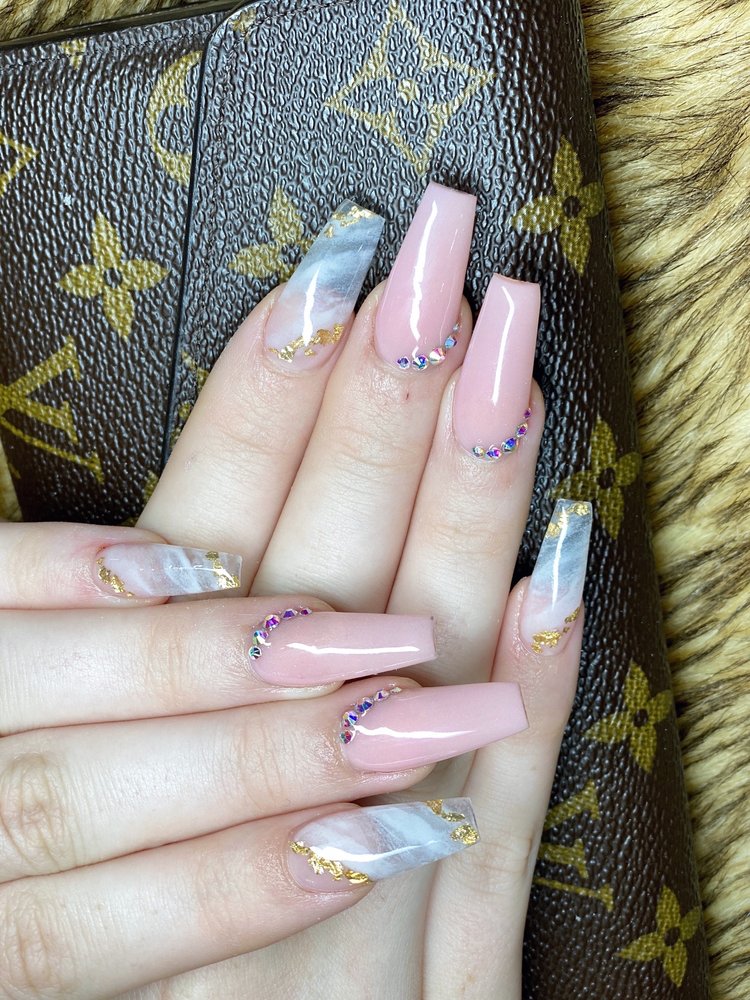 LT NAILS Updated June 2024 36 Photos & 37 Reviews 1932 E Isaacs