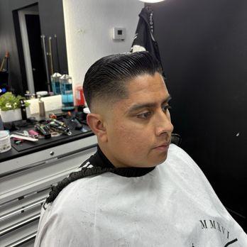 Plugged La Cutz - The haircut side view looks great - Barbers Near Me - Los Angeles, California Plugged La Cutz - The haircut side view looks great - Barbers Near Me - Los Angeles, California