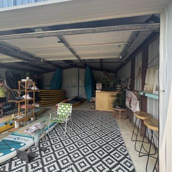 Neighborhood Offshore - Equipment shed - Rafting/Kayaking Near Me Neighborhood Offshore - Equipment shed - Rafting/Kayaking Near Me